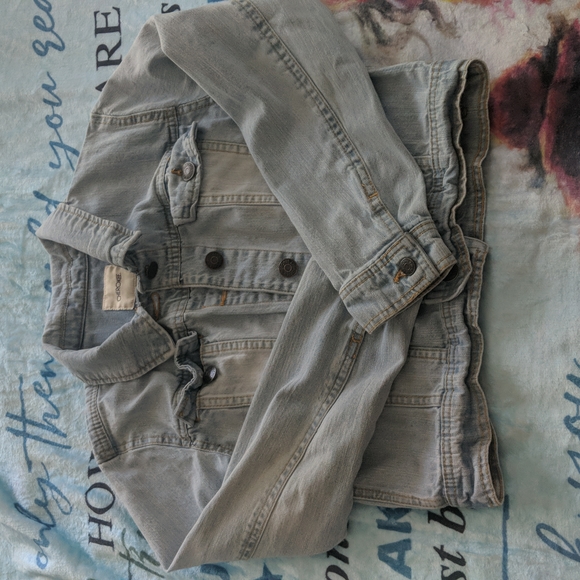 Girls Blue Jean Jacket 🧥 - Picture 2 of 7